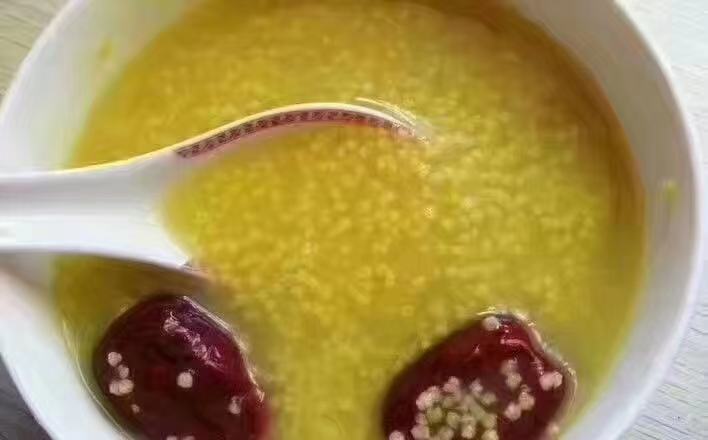 白扁豆粥成品图