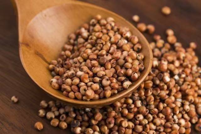 黑胡椒泡酒的原料展示