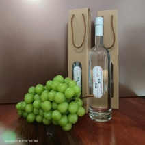 云南高原茉莉香葡萄，自烤53度葡萄酒！口感棒！！！！