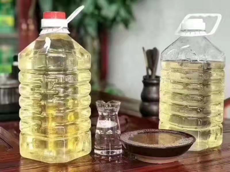灰枣泡酒饮用示意图
