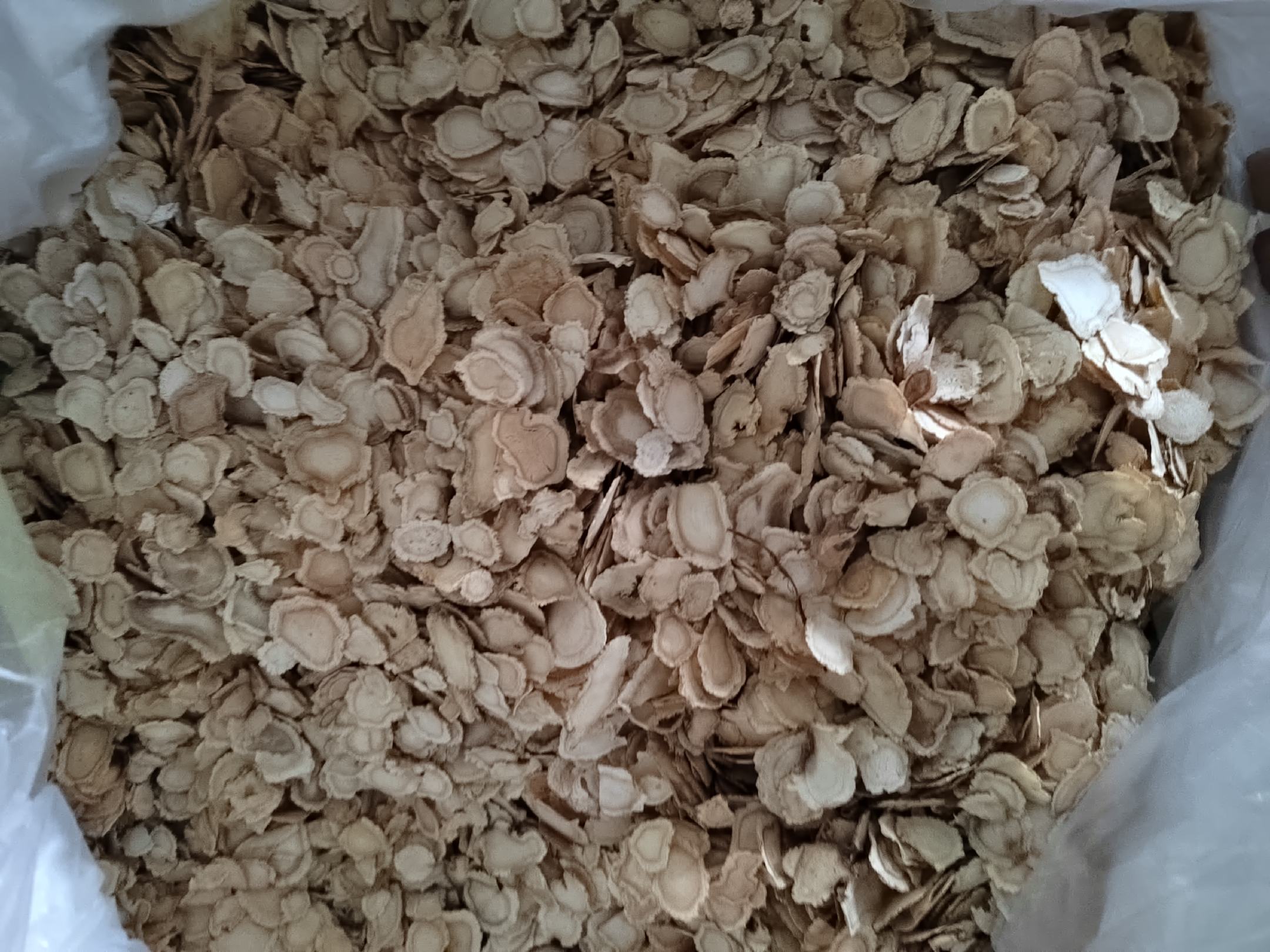 西洋参泡水饮用示意图