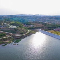 出租农场，适合农家乐，原生态养殖，种植，设施齐全，水泥路