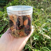 新货每日坚果休闲零食坚果包，罐装，袋装散装批发一件代发