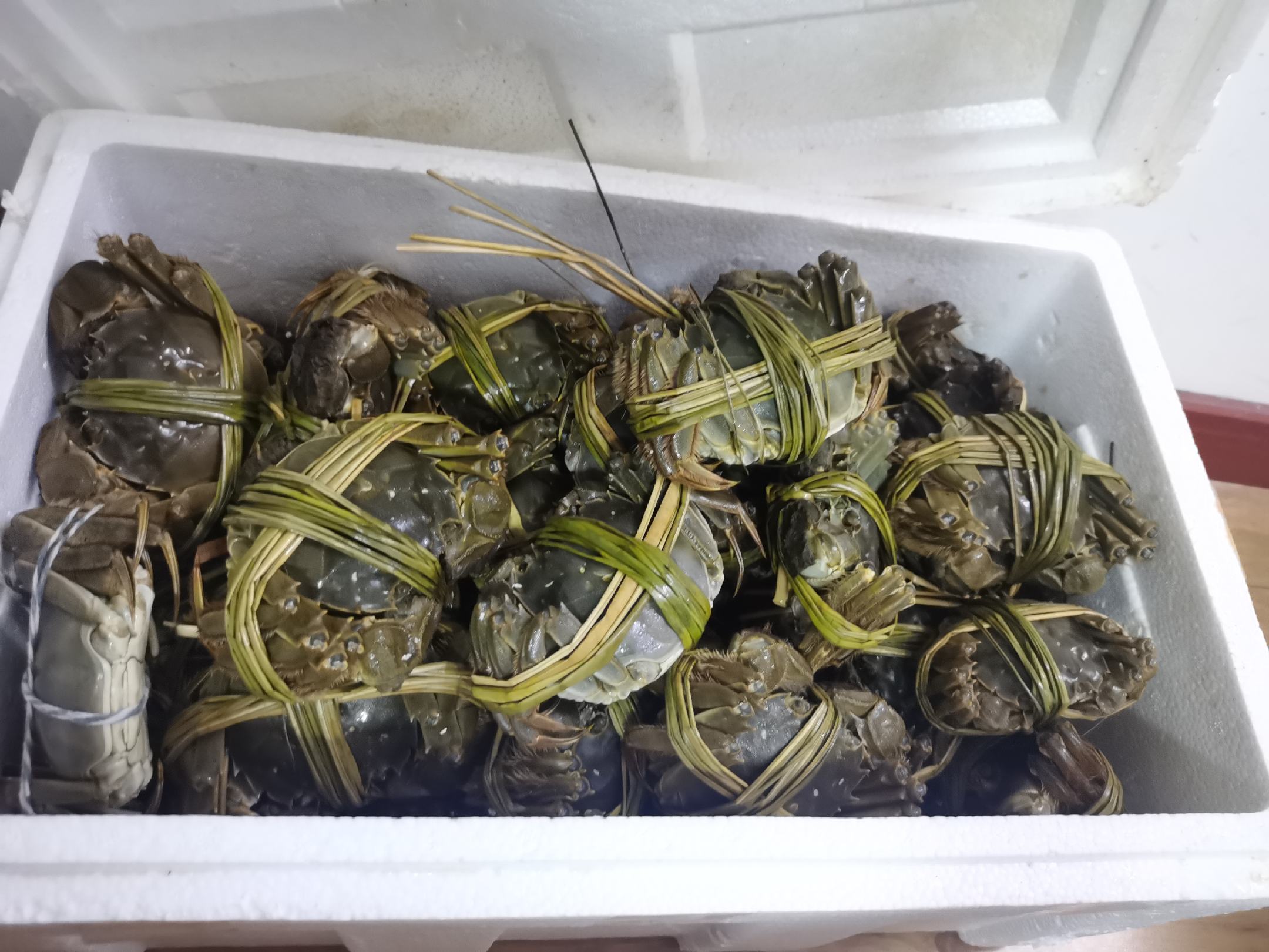 大闸蟹礼盒包装细节图