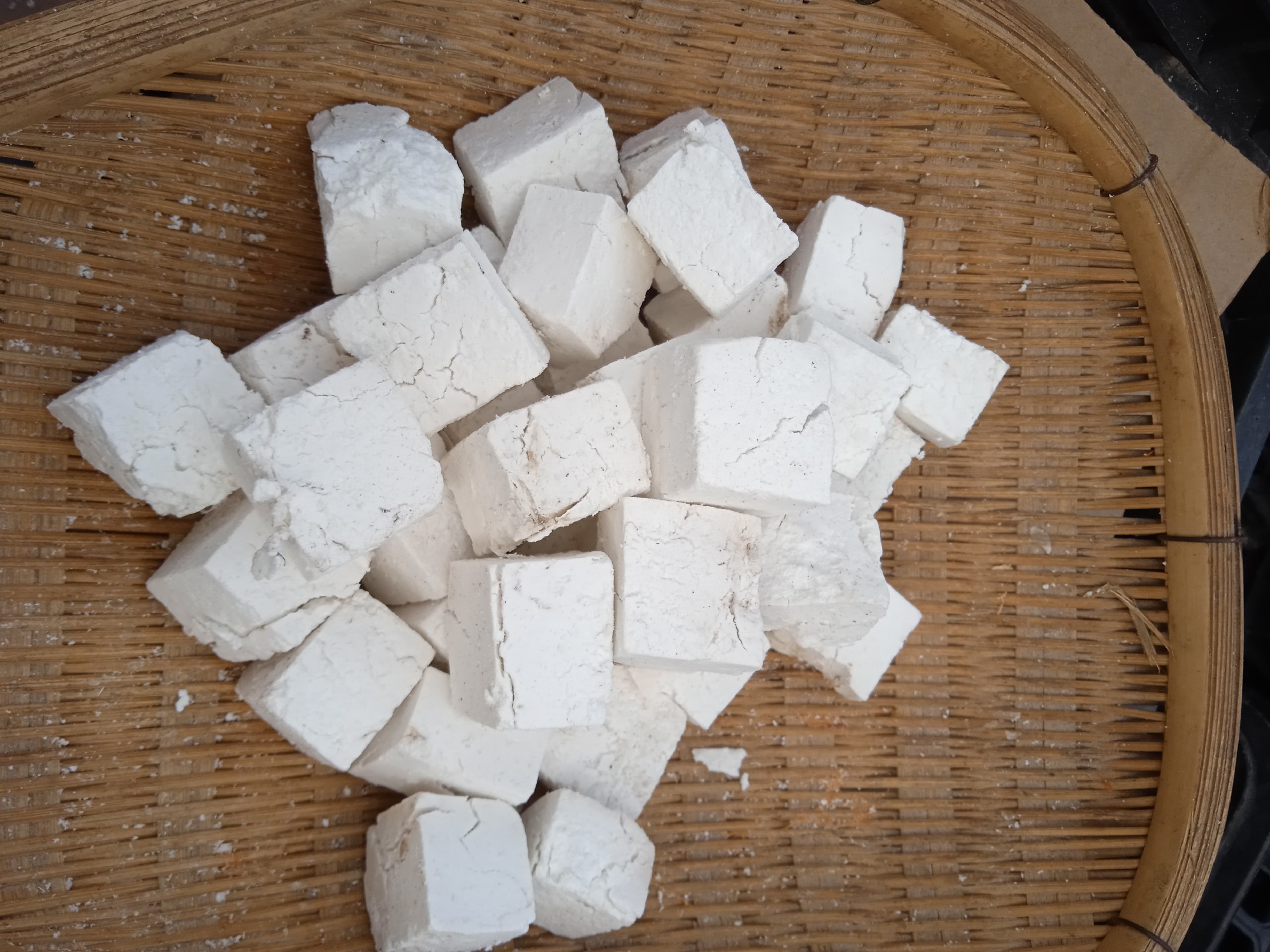 山药陈皮茯苓猴头菇炖汤场景