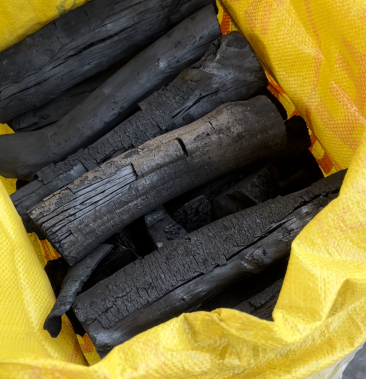 [木炭批发]原产地广西荔枝木炭量大有货对接电商客户价格3400.