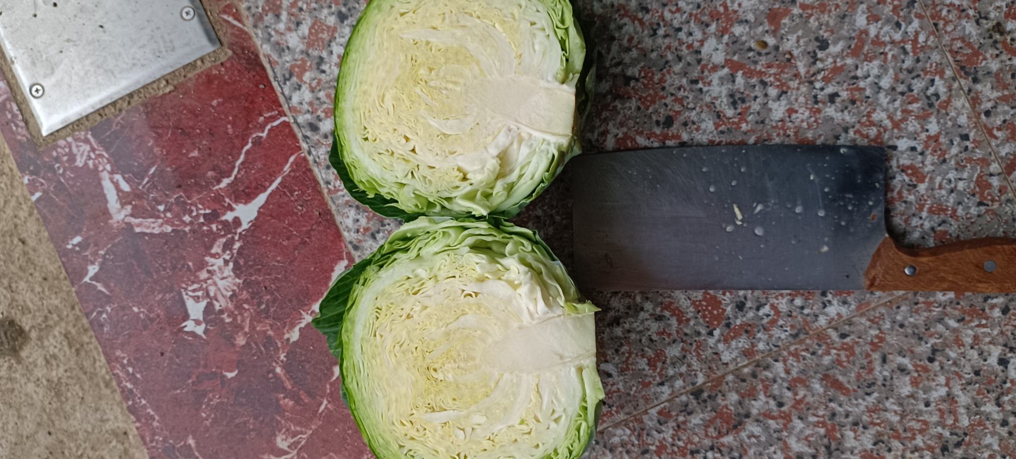 牛心甘蓝烹饪场景图