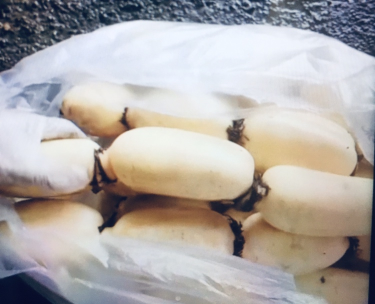 莲藕与其他食材的对比图