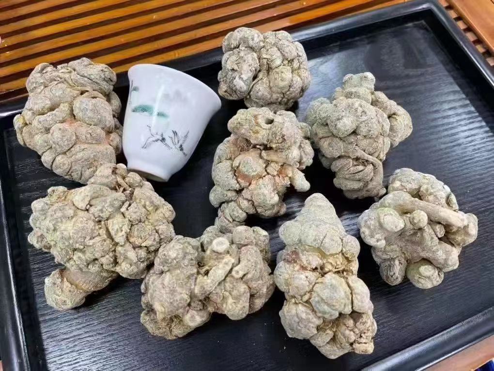 三七、丹参、麦冬中药材组合