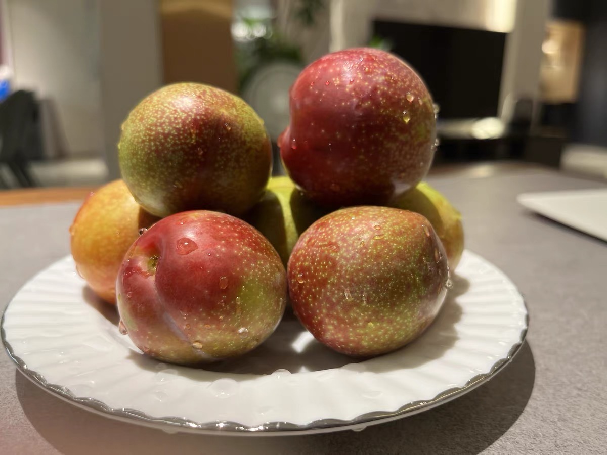 桃形李果盘展示图