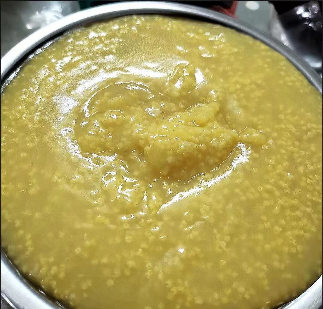 小米粥成品图