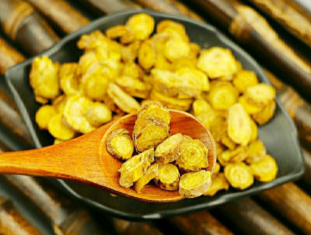 黄芩饮片与炮制品对比图