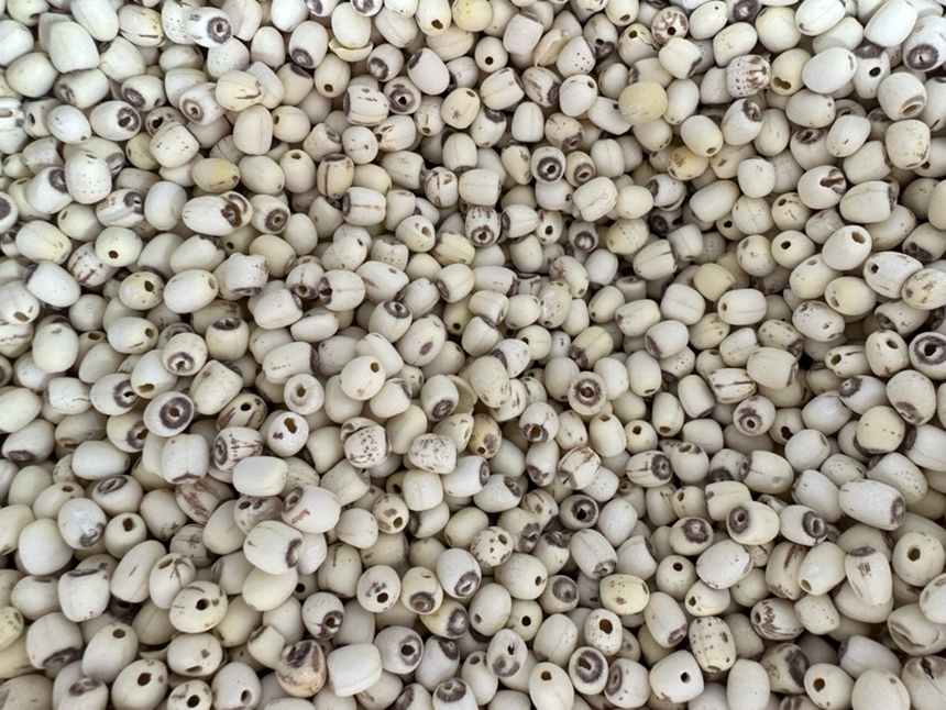 白莲子汤食材准备图