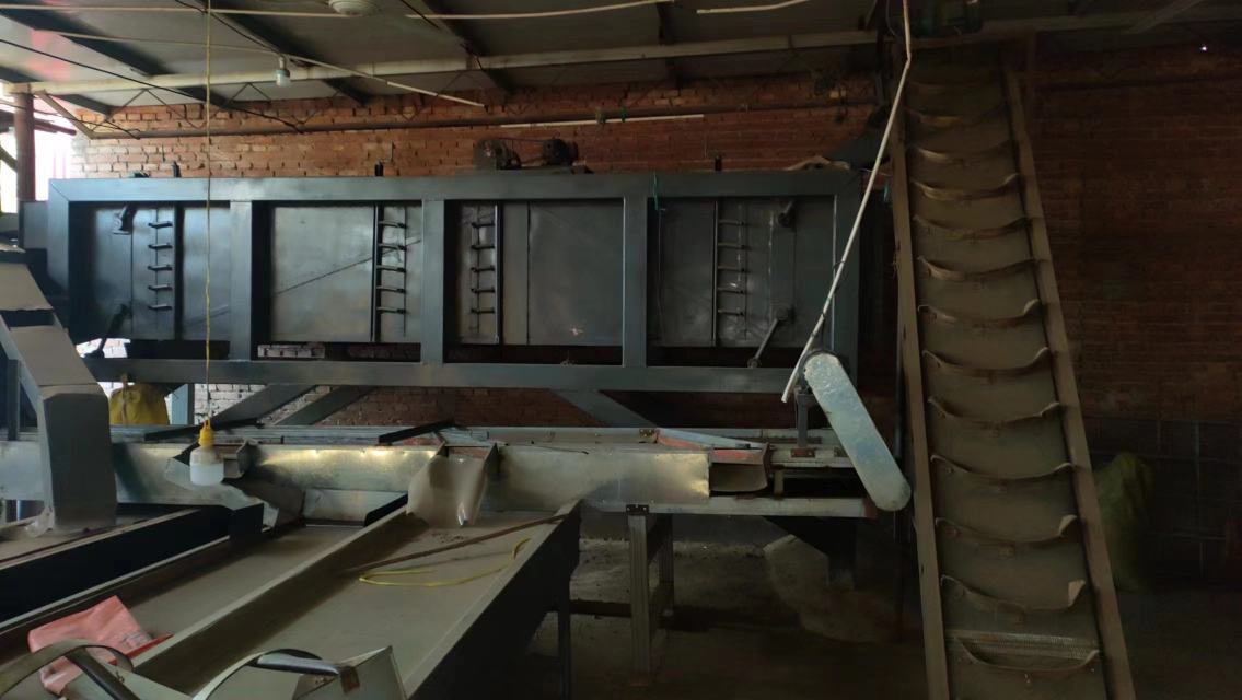 山栗加工生产线,展示从去壳到包装的全过程 山栗加工生产线