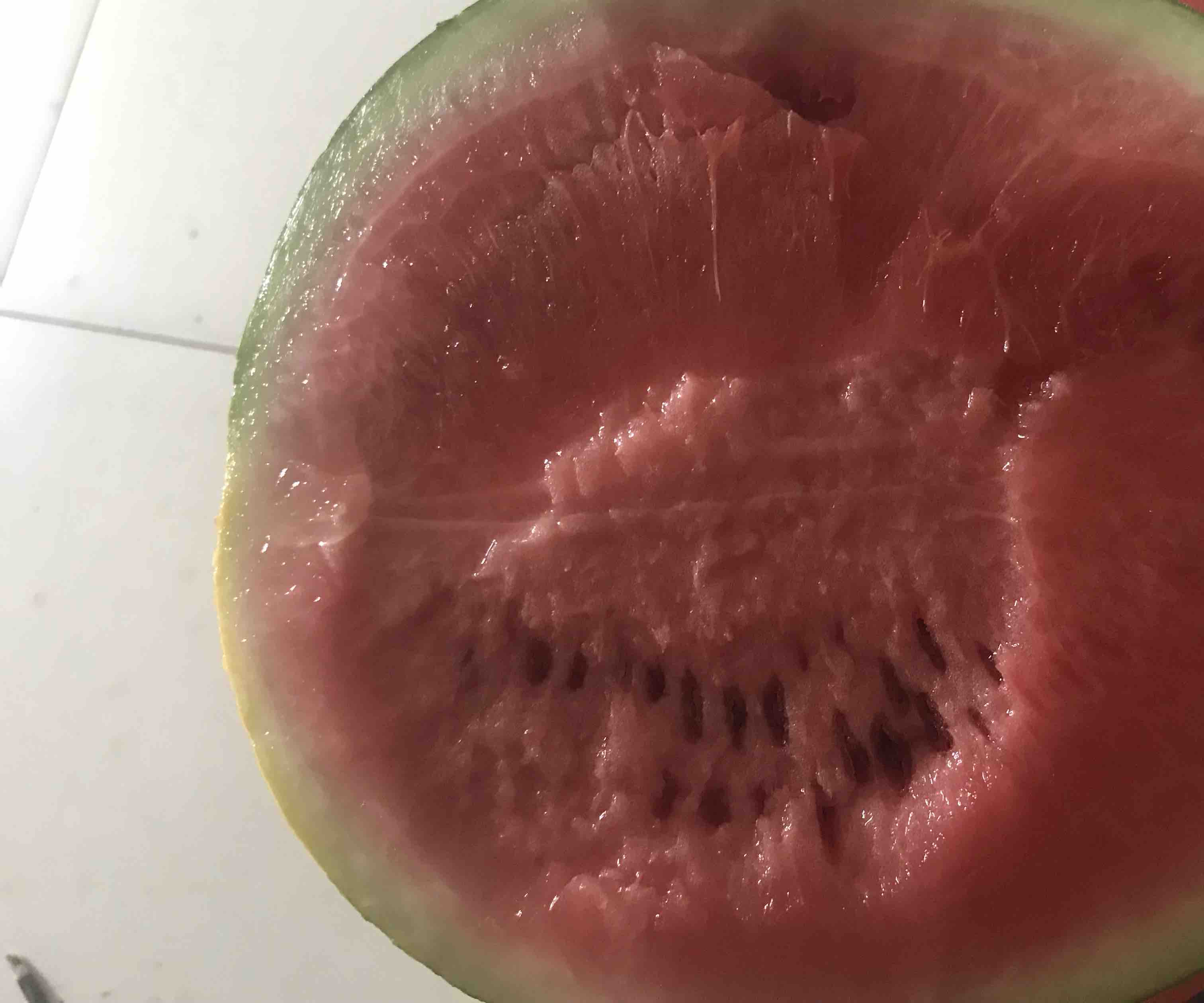 甜王西瓜果肉特写图