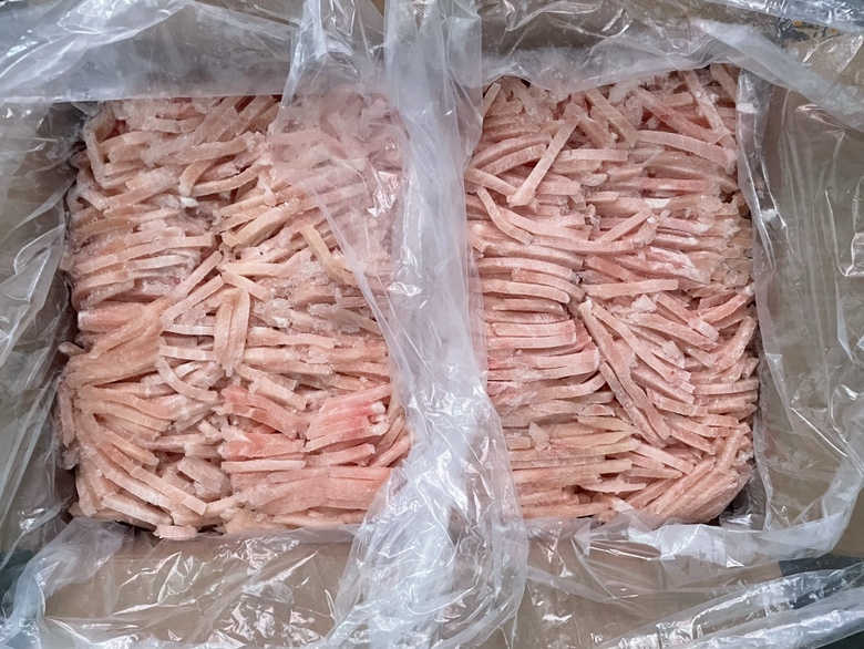 鸡胸肉切片与处理过程