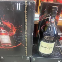 酒吧处理轩尼诗名仕野格芝华士黑牌等洋酒