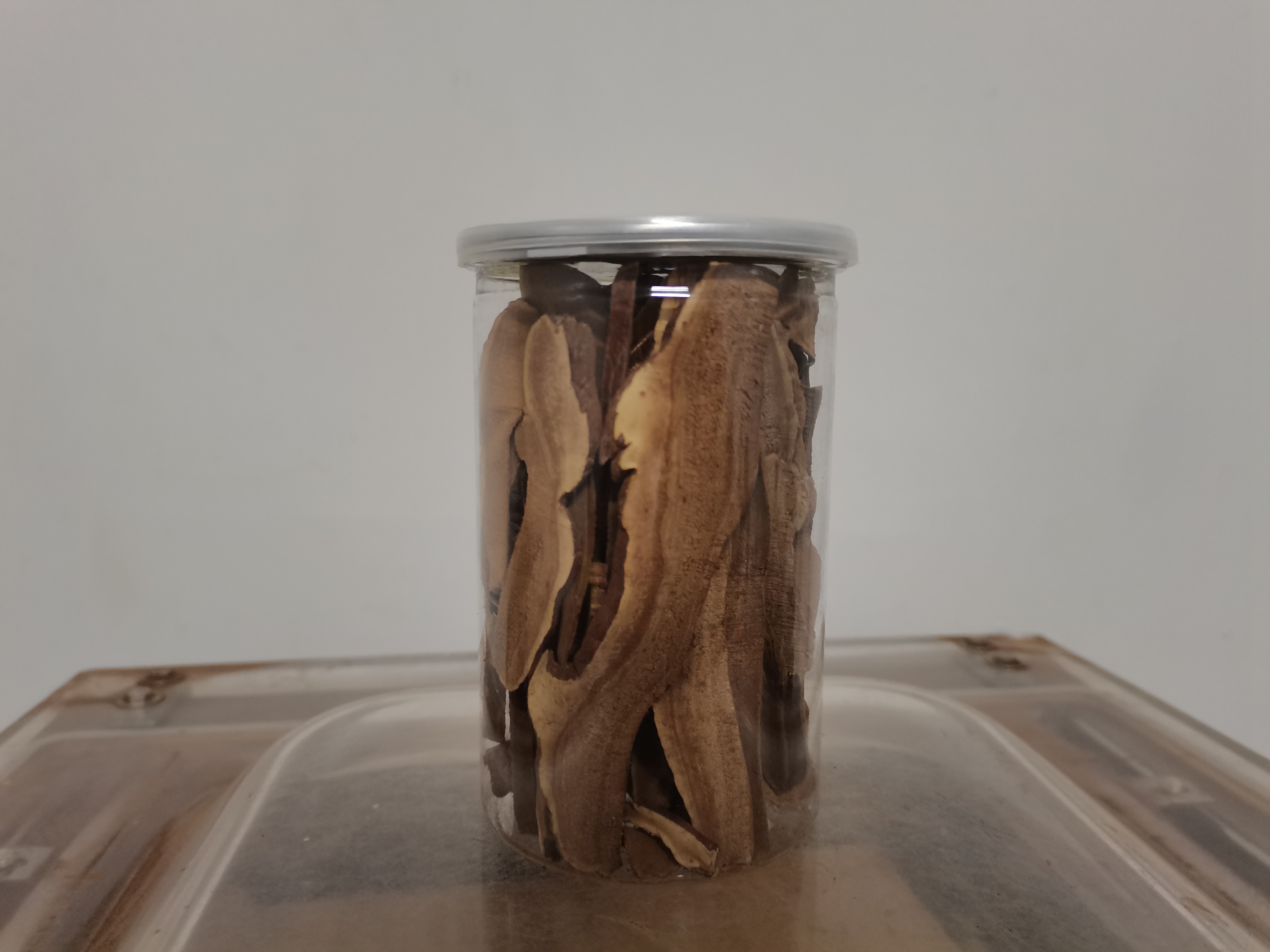 家庭储存灵芝切片的正确方式示意图