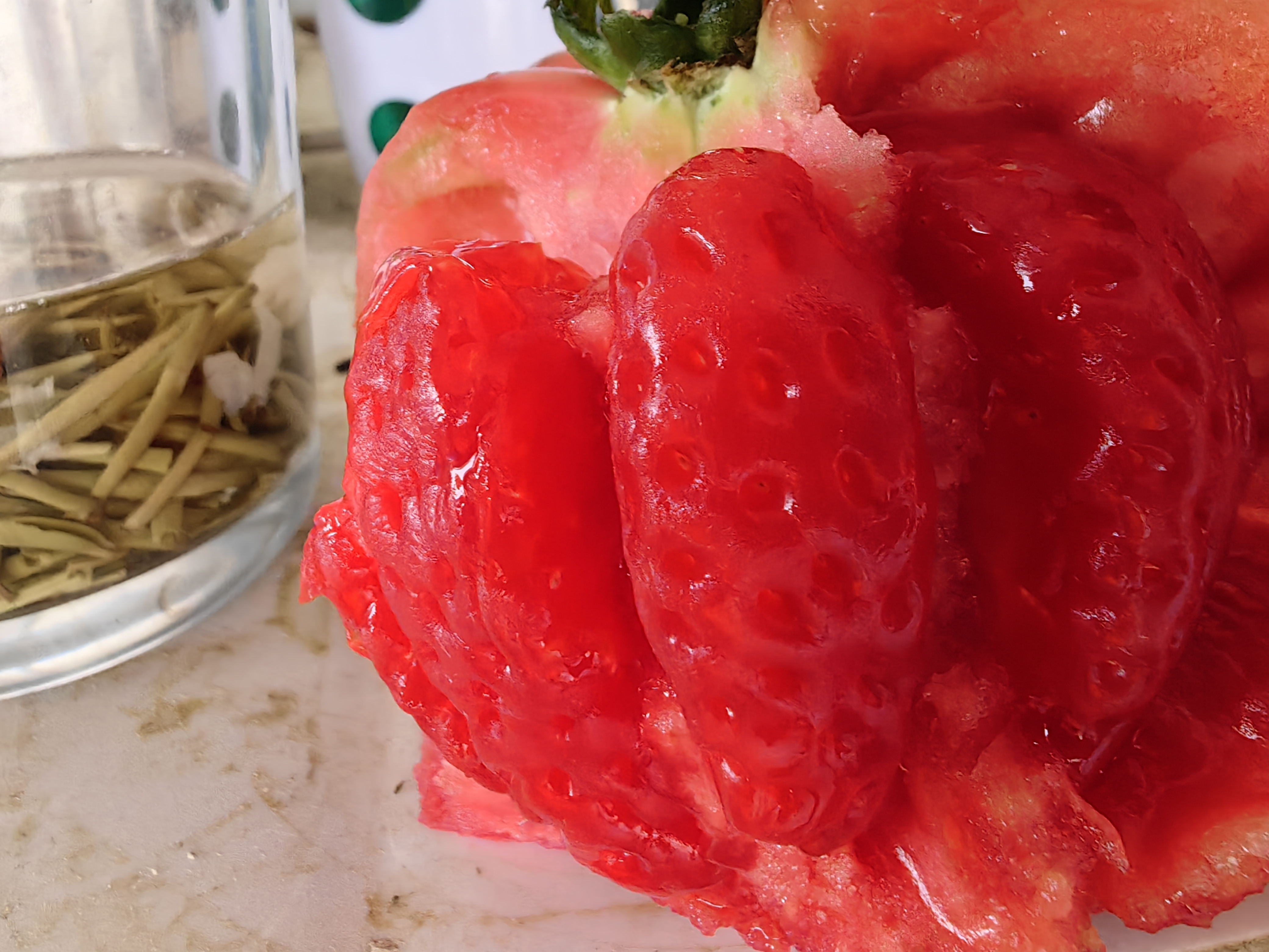 切开的高陵普罗旺斯西红柿特写