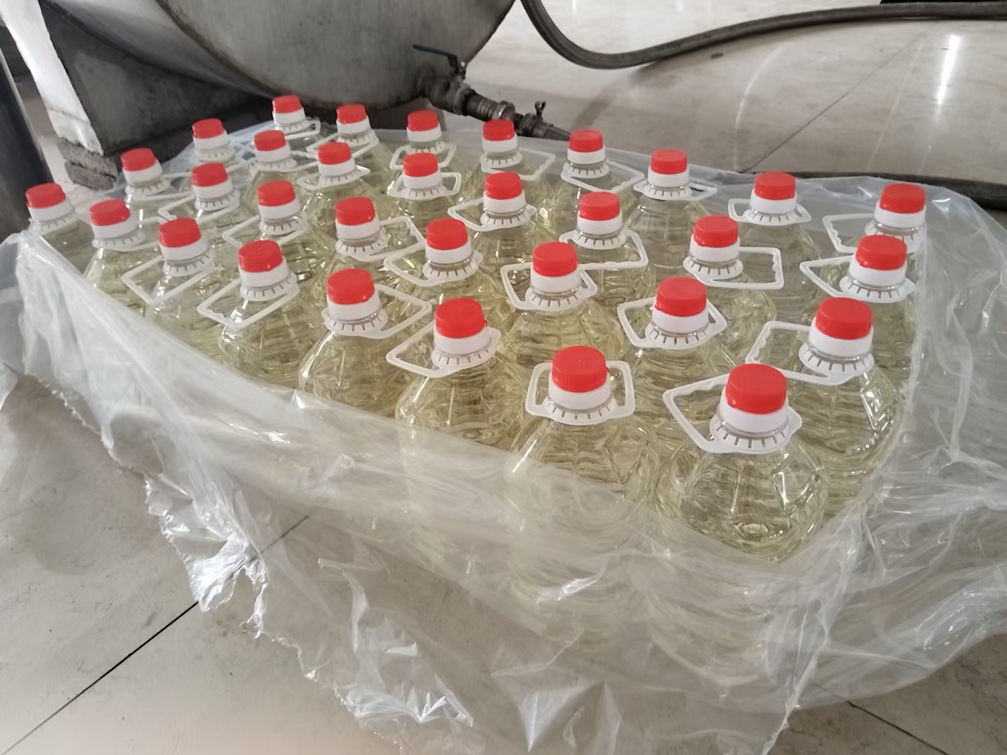 夏黑葡萄酒成品展示