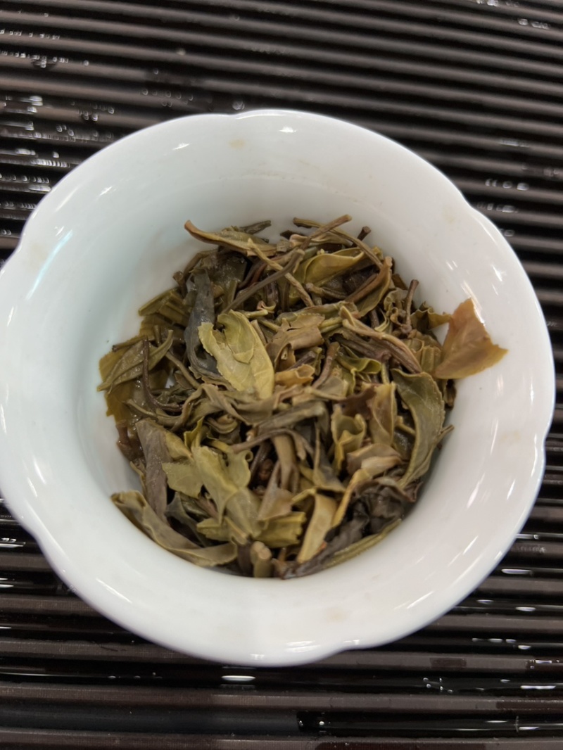 老曼峨普洱茶特点图片