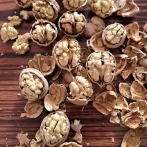 精品干核桃