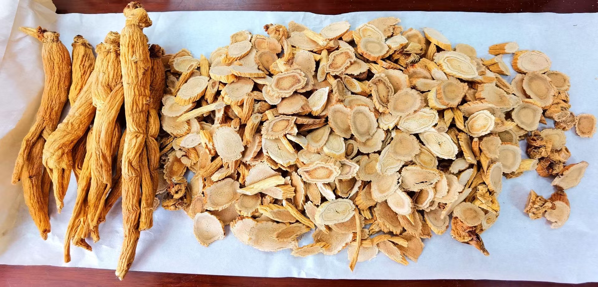 高丽参切片与药材展示 高丽参切片与药材展示