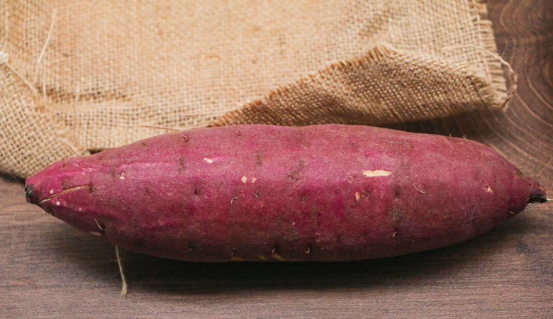 烟薯整体外观特写