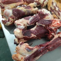 【牛肉棒骨】当地草原黄牛的屠宰场直销，超码的，免费加工！