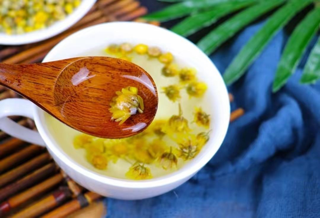 野菊花粉冲泡效果图