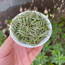 推荐2025的白毫银针白茶散装批发零售可带礼盒