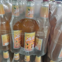 冰橙汽水饮料