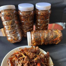 佤味序列（牛皮、鸡脚），麻辣味十足。