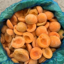 速冻杏瓣，带皮生冻，去皮漂烫