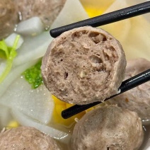 正宗潮汕牛肉丸，肉质紧实，Q弹爆汁鲜美香浓火锅麻辣烫**