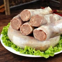 羊肠包肉，特色食材，咬一口肉香萦绕，汁水浓郁呦