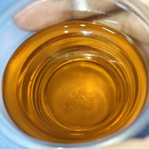 纯马尾松子油，无杂质可批发，质量保证