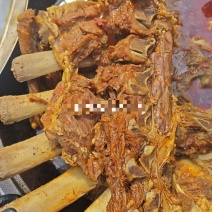 满肉牛背骨