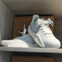 蕲艾养生鞋保温鞋，天然艾草加工制品，舒适去臭。欢迎进店咨询！