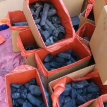 广西烧烤炭，无烟果木炭大量接单产地直发量大从优欢迎来电