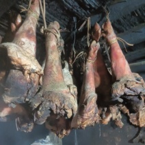 镇巴大山区农家自养纯粮烟熏腊肉