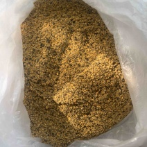 可用于育肥牛羊，鱼发酵料，蛋白35