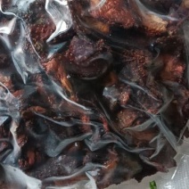 自己烘的草莓干。1种加少量白糖，1种***两种都现采现烘