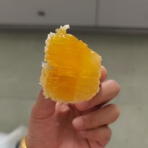 云南大山里的百花土蜂蜜